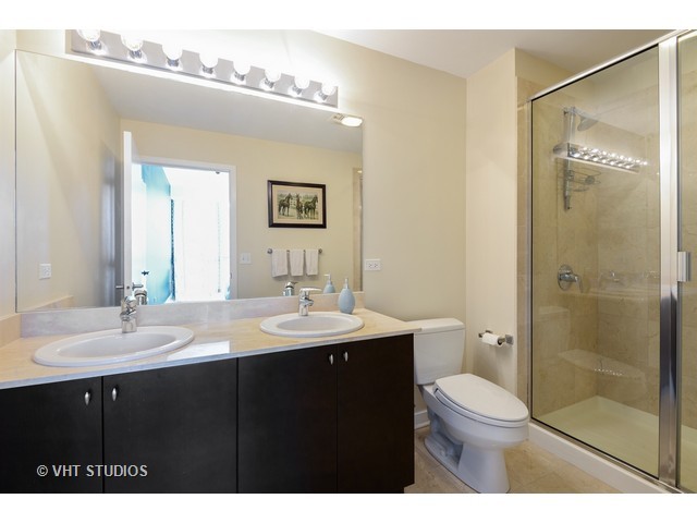 303 West Ohio Street, Unit 3206 Chicago, IL 60654 - Photo 7 of 14