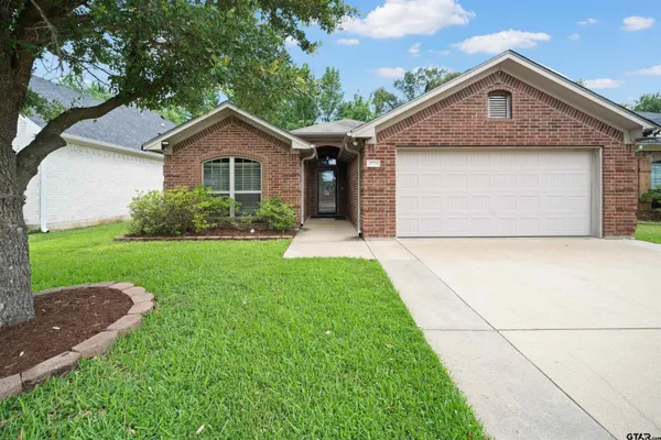 $299,900 | 2559 Lazy Acres Lane, Tyler, TX 75707
