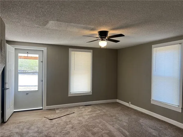 $120,000 | 701 West 224th Highway, Wellington, MO 64097