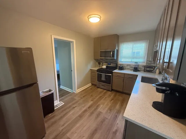 $3,300 | 362 Marion Court, Wheeling, IL 60090