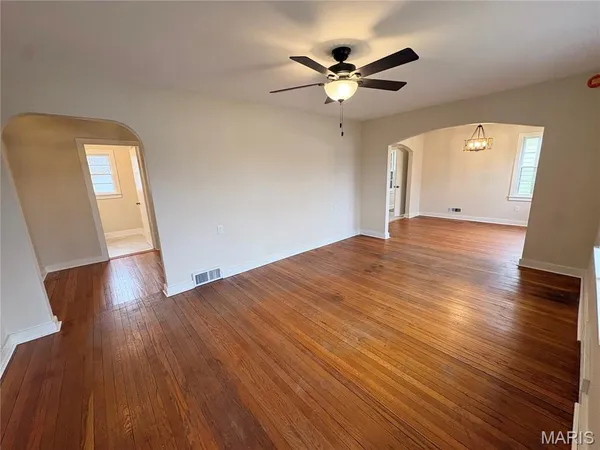 $179,900 | 514 Sycamore Street, Scott City, MO 63780