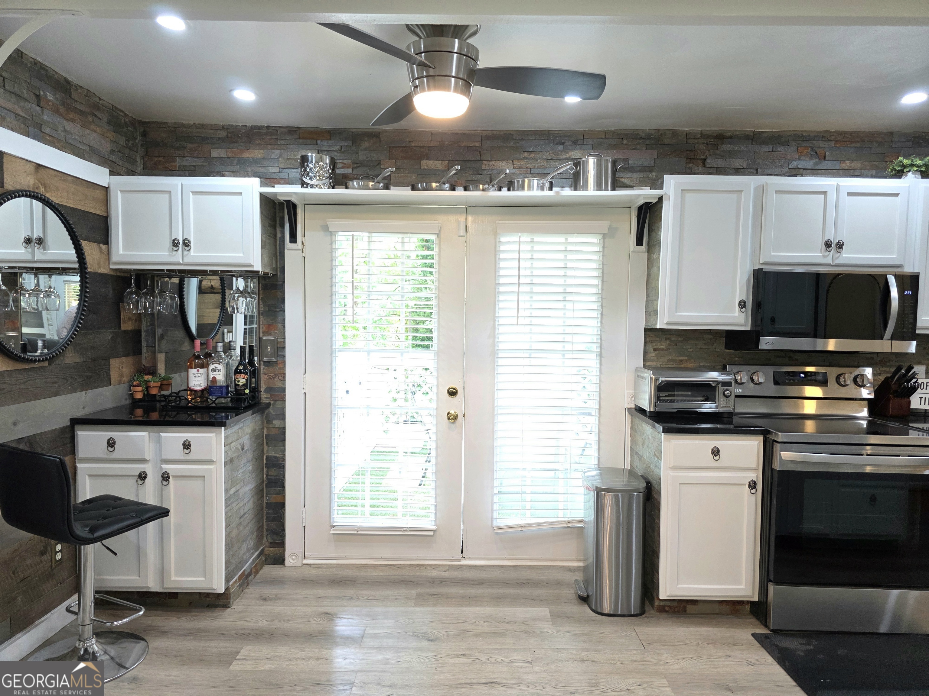 3596 Indian Rock Road Southwest Atlanta, GA 30331 - Photo 17 of 19