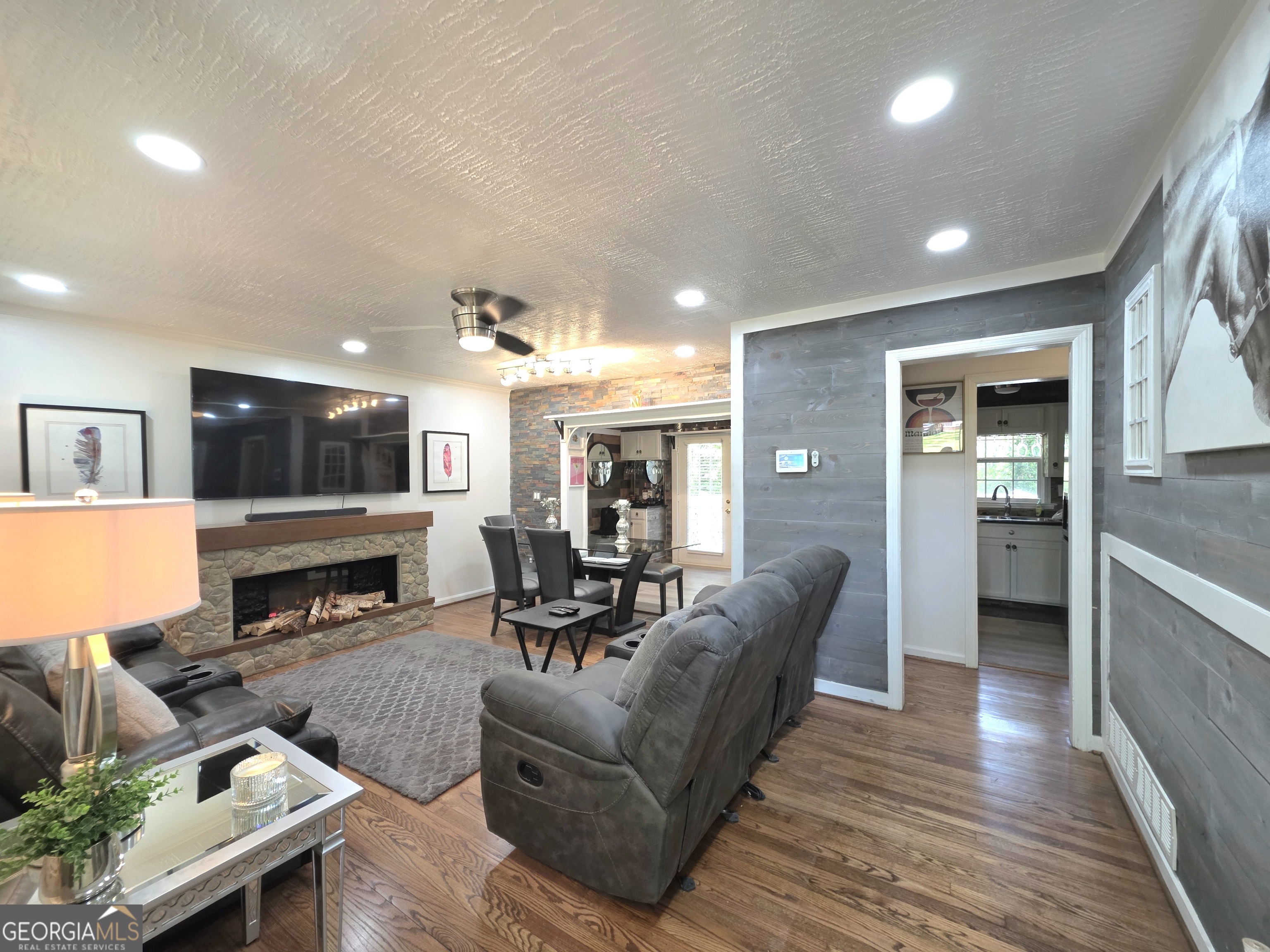 3596 Indian Rock Road Southwest Atlanta, GA 30331 - Photo 4 of 19