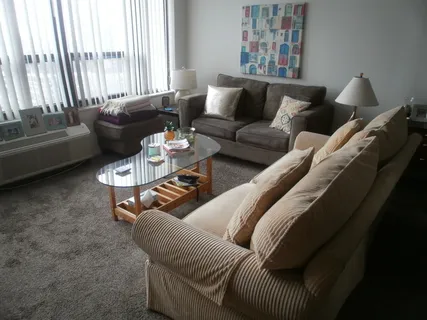 $1,395 | 5100 North Marine Drive, Unit 15C, Chicago, IL 60640