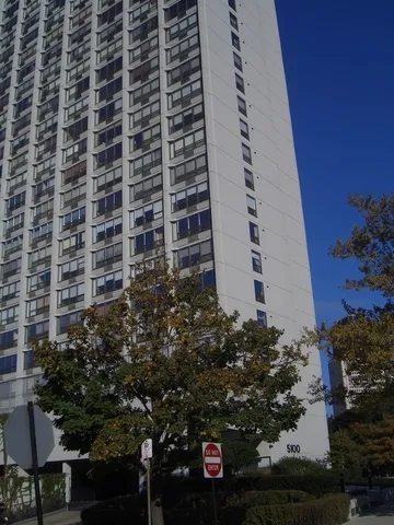 $1,395 | 5100 North Marine Drive, Unit 15C, Chicago, IL 60640