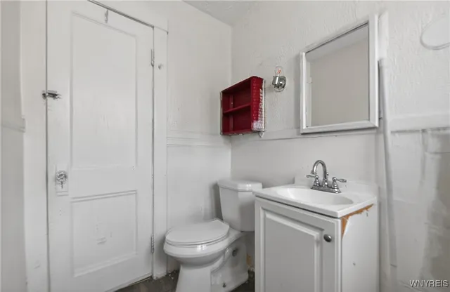 $249,900 | 1089 Walden Avenue, Cheektowaga, NY 14211