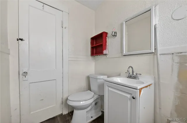 $249,900 | 1089 Walden Avenue, Cheektowaga, NY 14211