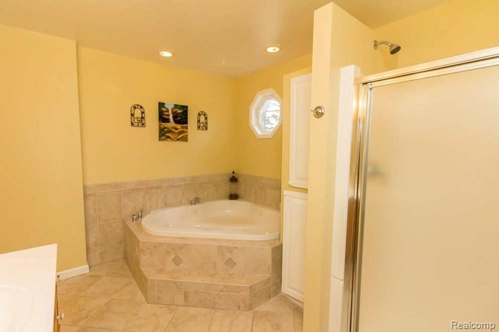 9491 Stark Road Livonia, MI 48150 - Photo 36 of 54 9491 Stark Road-Interior-28.jpg