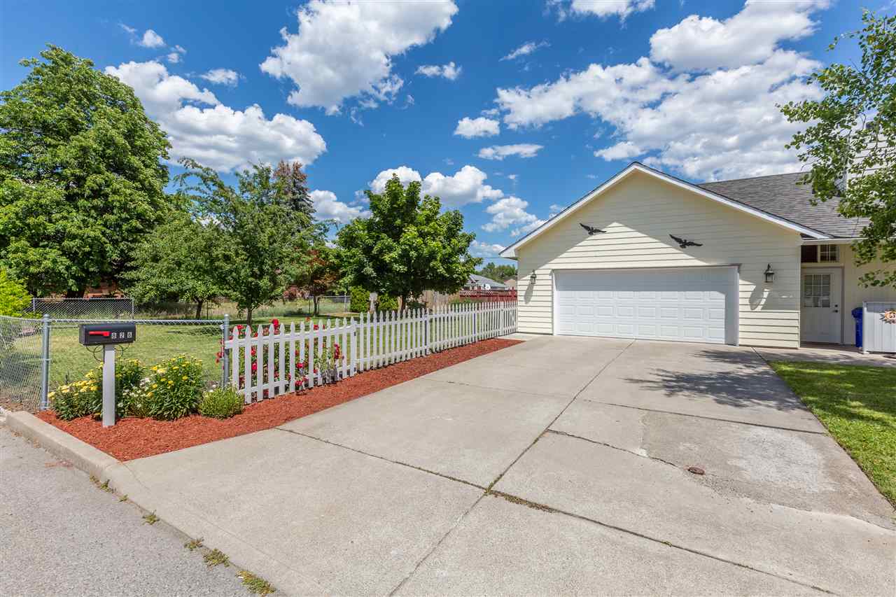 826 North Best Road Spokane Valley, WA 99216 - Photo 2 of 20 Gallery Image 2