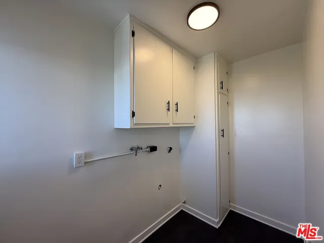 a close up of a shower