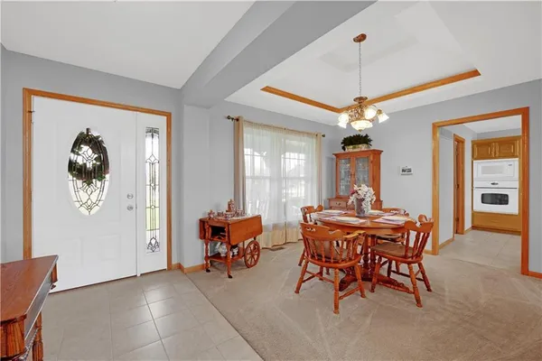 $525,000 | 14 Southwest 260th Road, Warrensburg, MO 64093