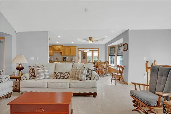 $525,000 | 14 Southwest 260th Road, Warrensburg, MO 64093