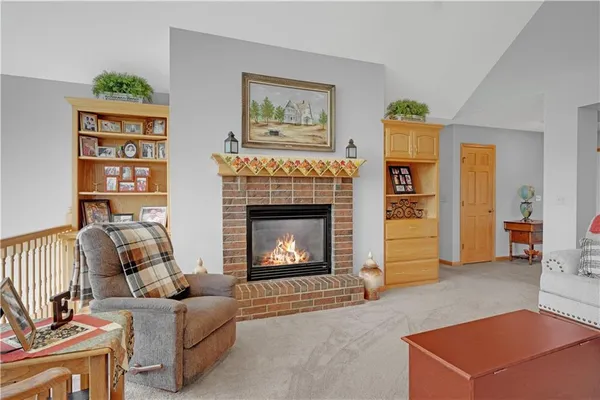 $525,000 | 14 Southwest 260th Road, Warrensburg, MO 64093