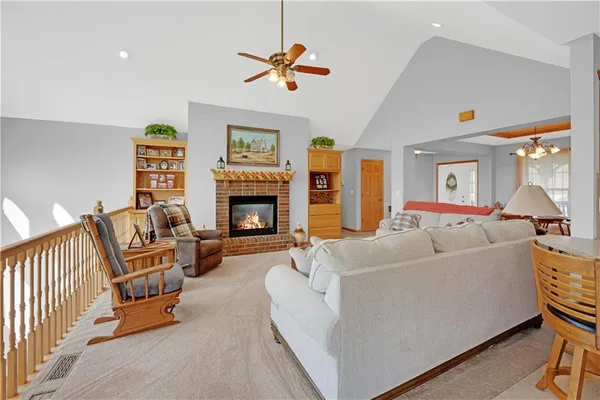$525,000 | 14 Southwest 260th Road, Warrensburg, MO 64093