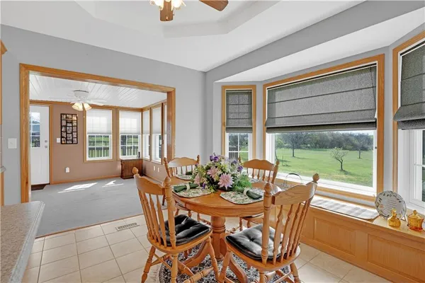 $525,000 | 14 Southwest 260th Road, Warrensburg, MO 64093