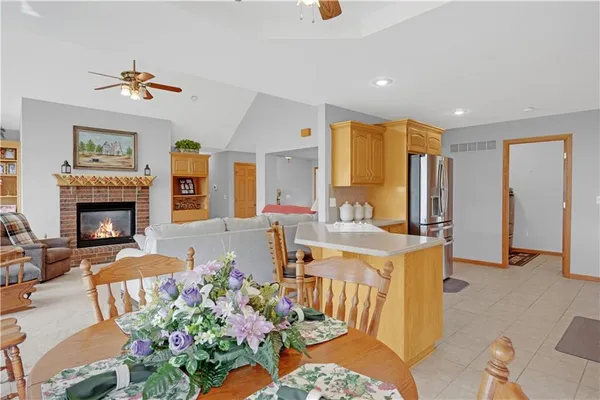 $525,000 | 14 Southwest 260th Road, Warrensburg, MO 64093