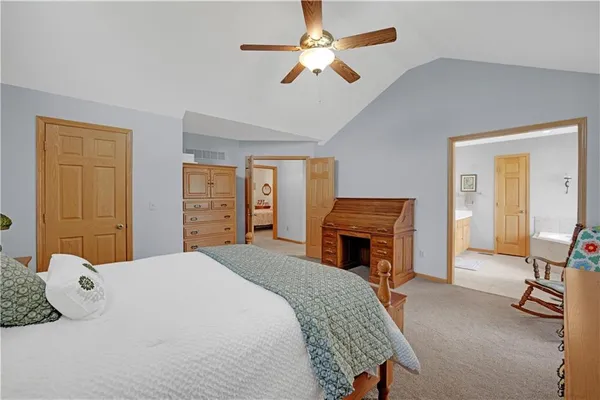 $525,000 | 14 Southwest 260th Road, Warrensburg, MO 64093
