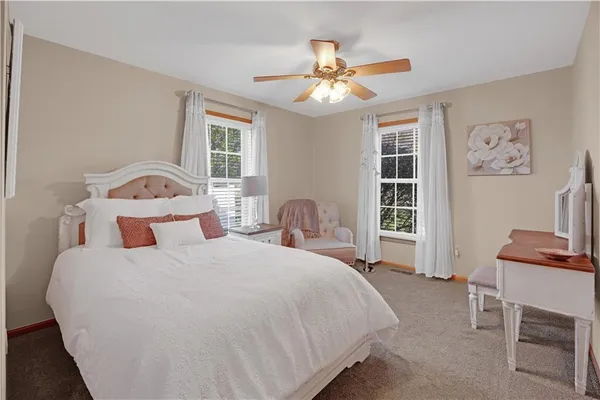 $525,000 | 14 Southwest 260th Road, Warrensburg, MO 64093