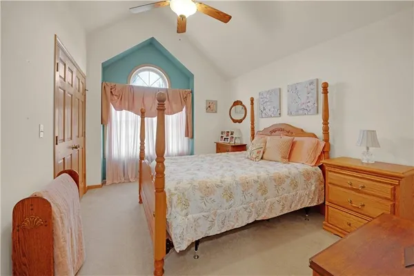 $525,000 | 14 Southwest 260th Road, Warrensburg, MO 64093