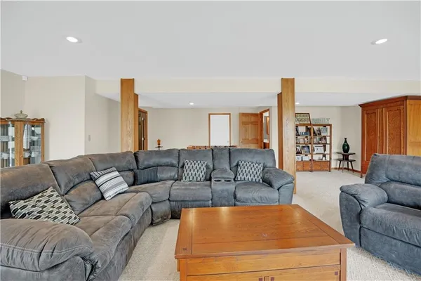 $525,000 | 14 Southwest 260th Road, Warrensburg, MO 64093