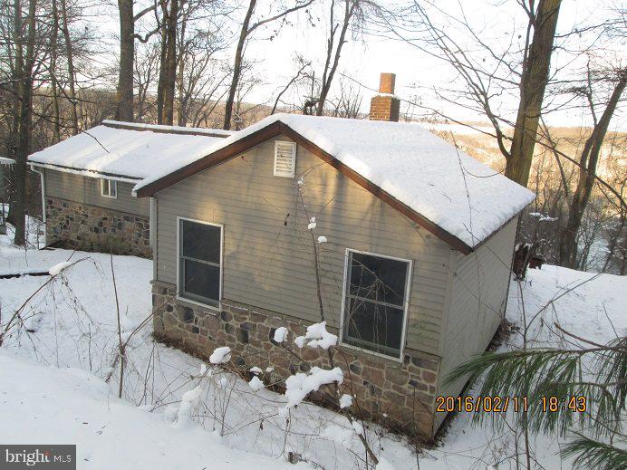 155 Riverview Road Delta, PA 17314 - Photo 3 of 8 Gallery Image 3