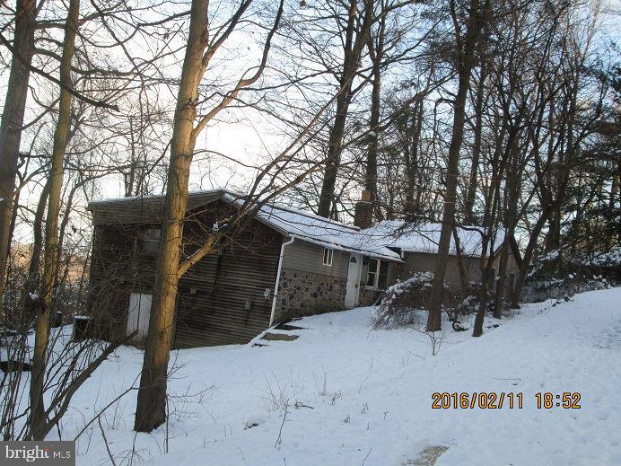 155 Riverview Road Delta, PA 17314 - Photo 7 of 8 Gallery Image 7