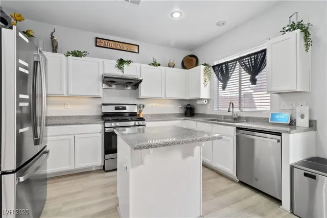 $399,990 | 8908 Cambridge Glen Court, Las Vegas, NV 89149