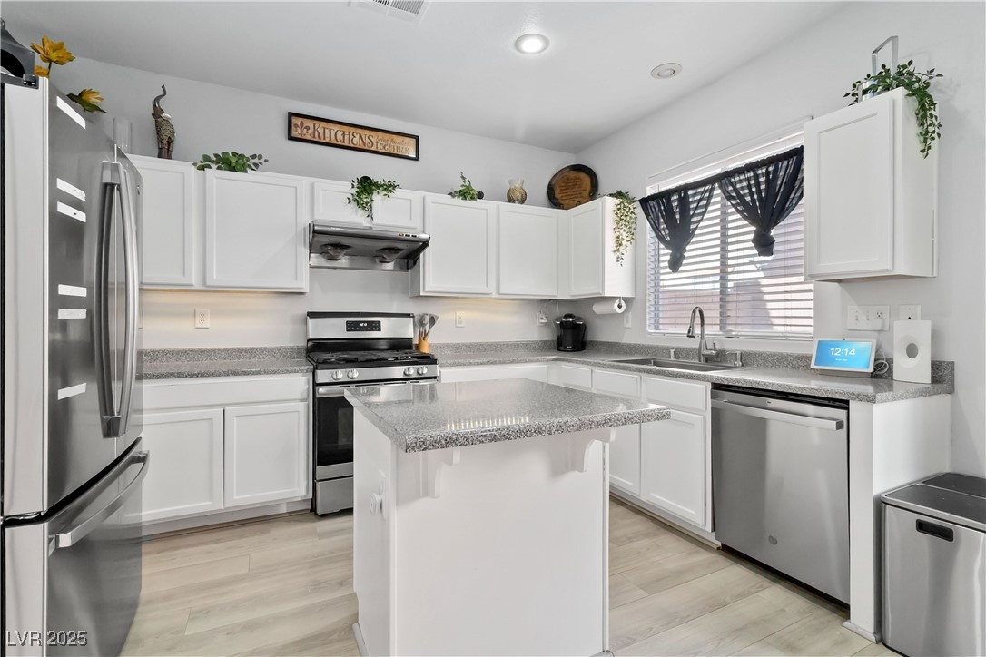 8908 Cambridge Glen Court Las Vegas, NV 89149 - Photo 11 of 31