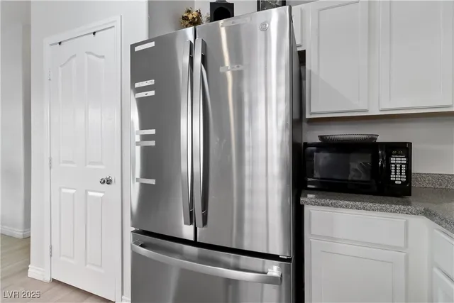 $399,990 | 8908 Cambridge Glen Court, Las Vegas, NV 89149