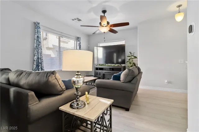 $399,990 | 8908 Cambridge Glen Court, Las Vegas, NV 89149