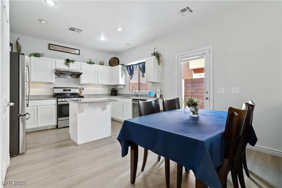 8908 Cambridge Glen Court Las Vegas, NV 89149 - Photo 9 of 31