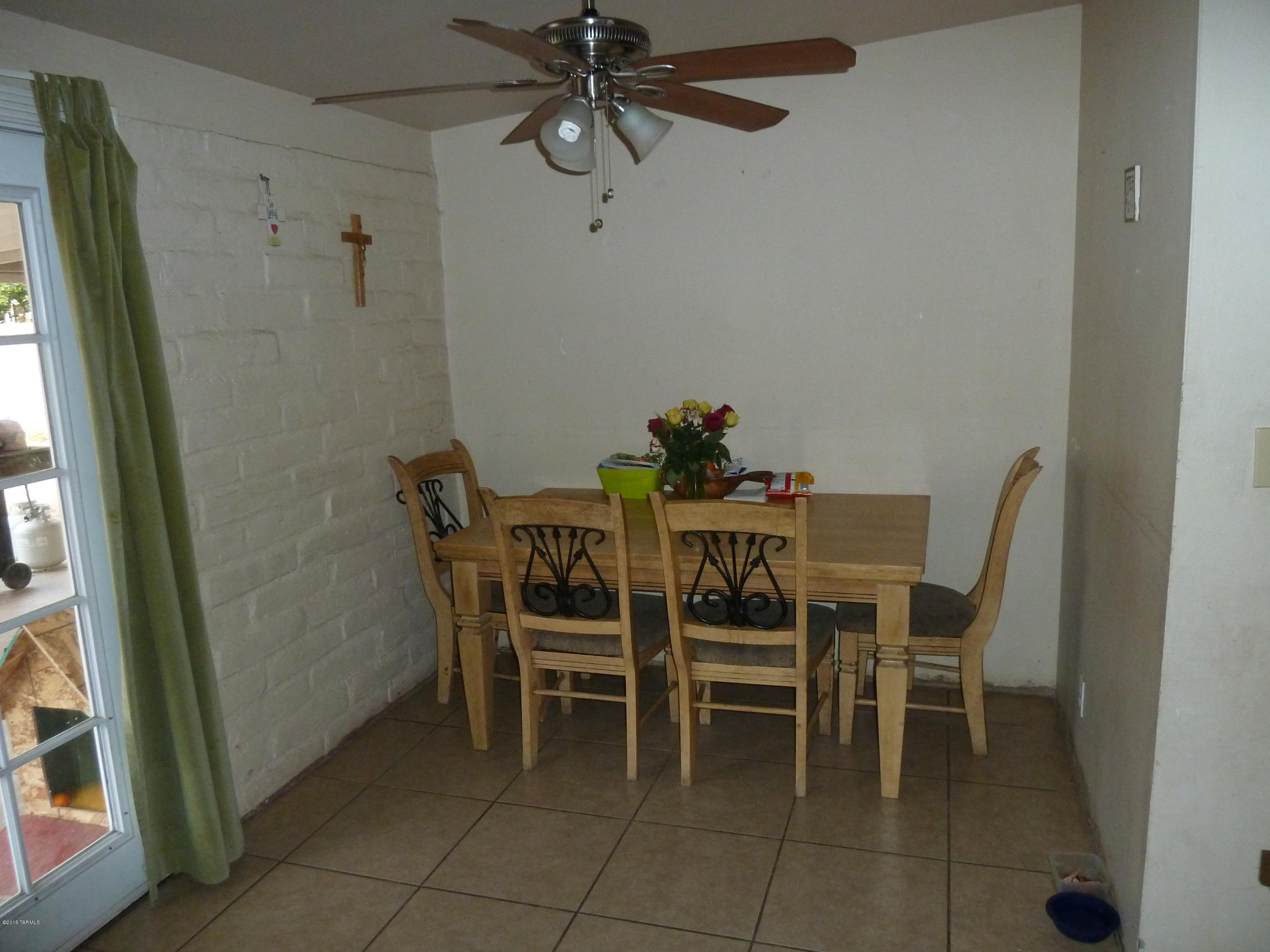1478 West Roger Road Tucson, AZ 85705 - Photo 3 of 7