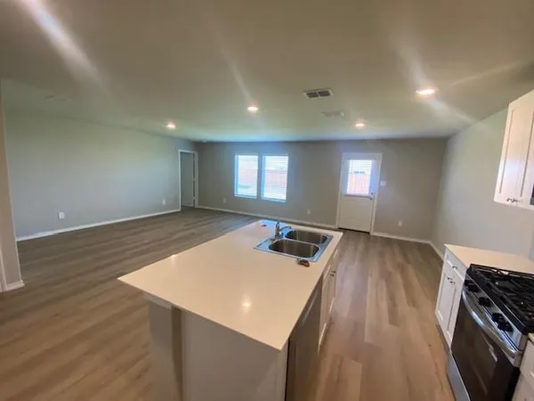 $2,100 | 16604 Hudson Pr Way, Justin, TX 76247