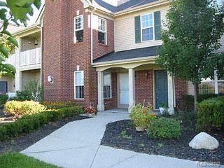 Beautiful condo - entry level!!