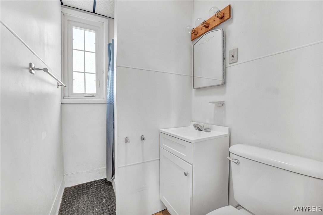 227 Abbott Road Buffalo, NY 14220 - Photo 23 of 46