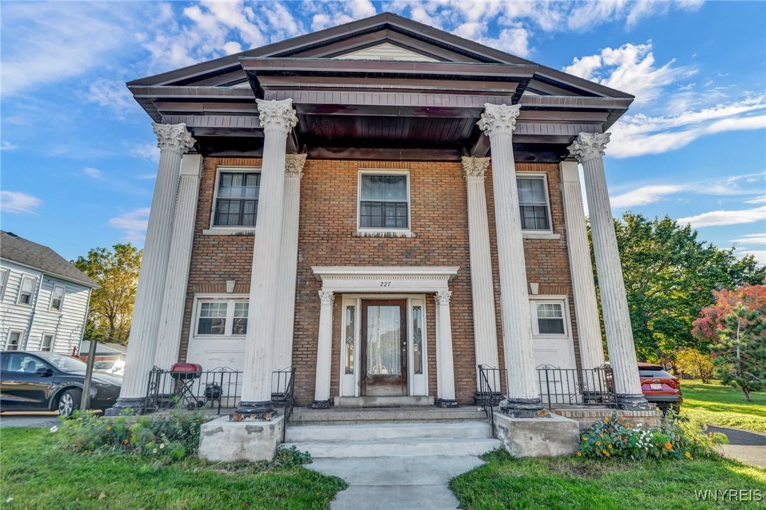227 Abbott Road Buffalo, NY 14220 - Photo 6 of 46