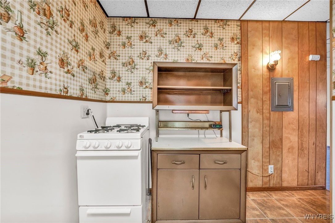 227 Abbott Road Buffalo, NY 14220 - Photo 9 of 46