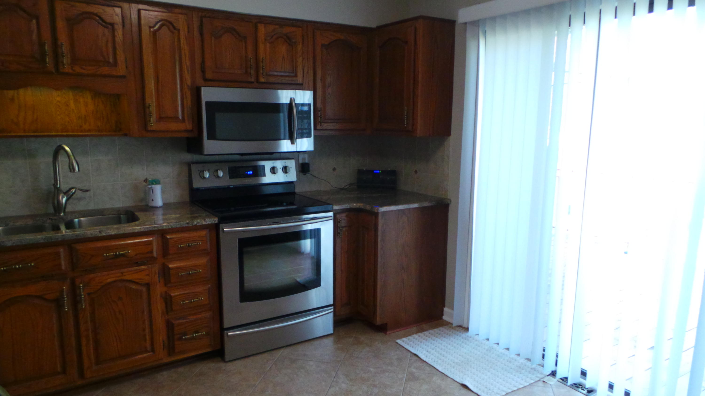 3717 Meadowlark Road Roanoke, VA 24018 - Photo 12 of 29 KITCHEN3