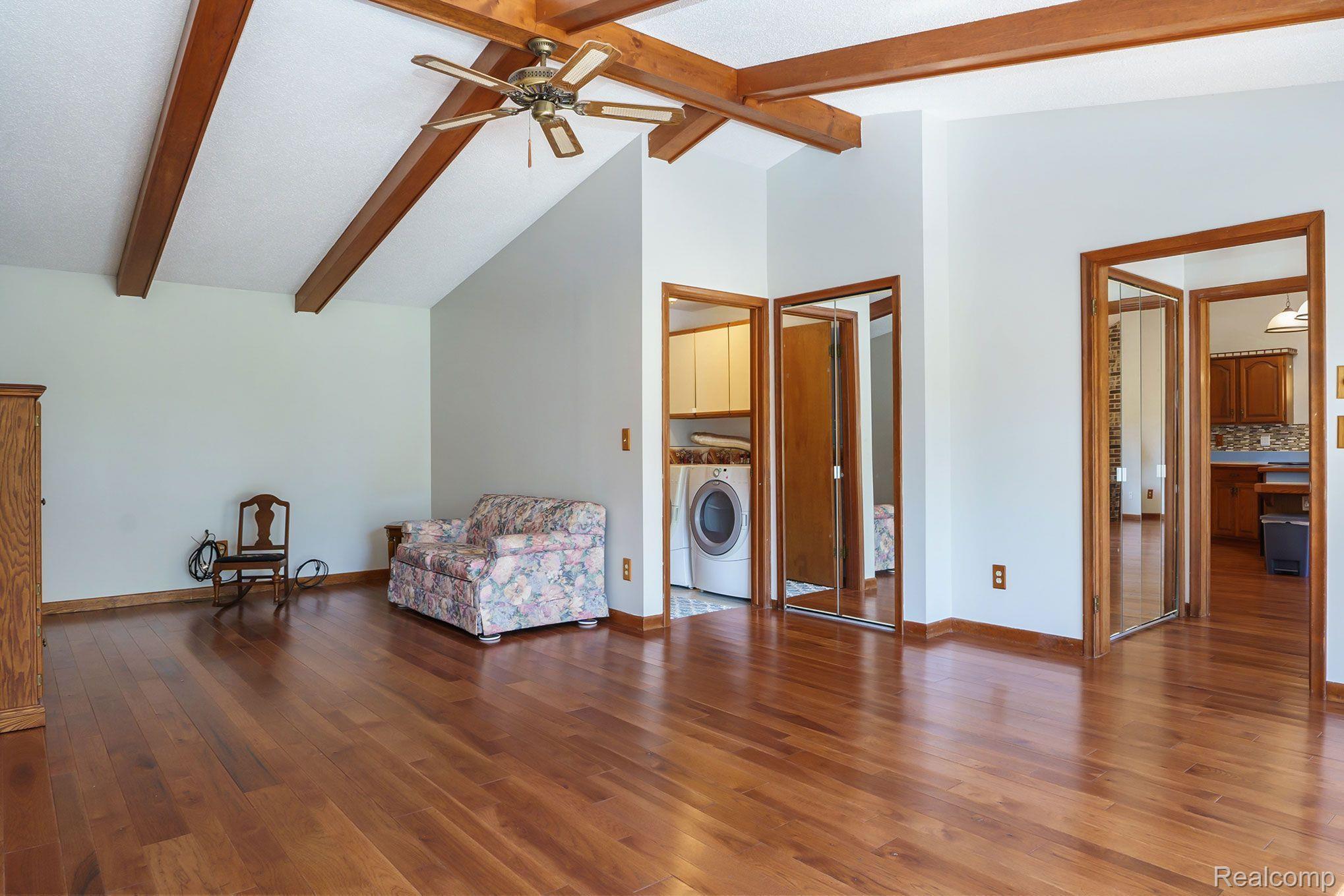 10125 South Byron Road Byron, MI 48418 - Photo 8 of 22 Gallery Image 8