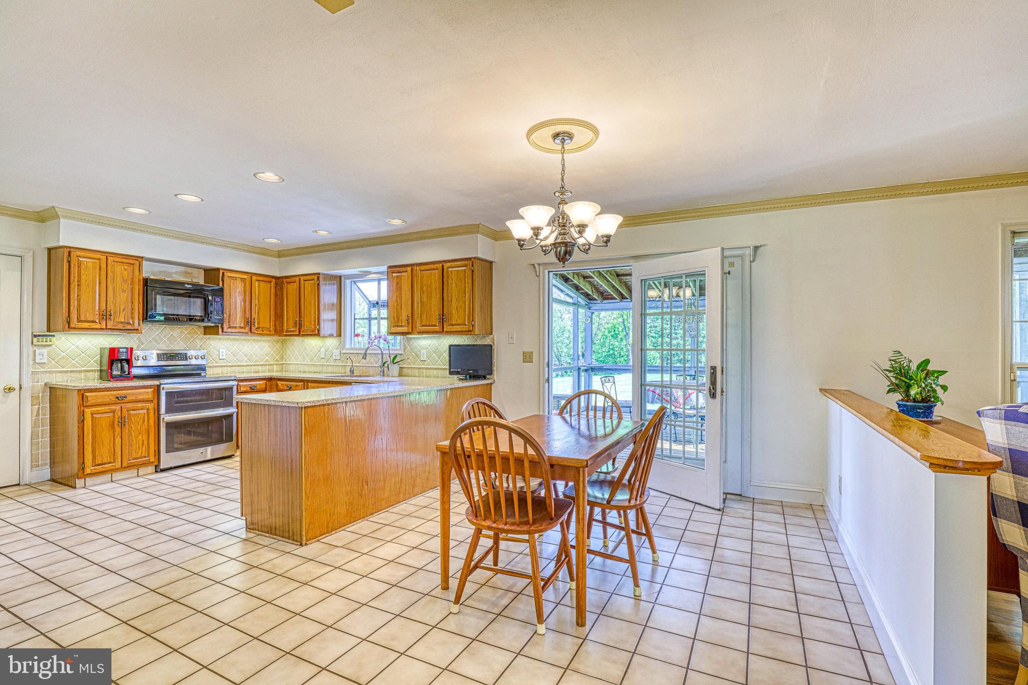 12809 Falls Road Cockeysville, MD 21030 - Photo 19 of 34