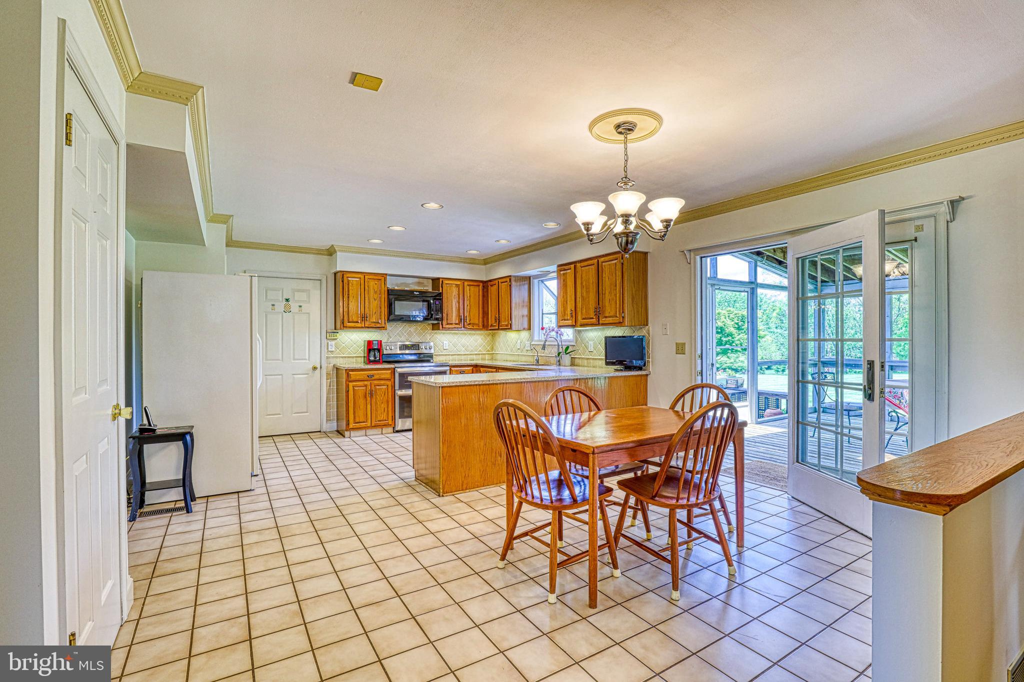 12809 Falls Road Cockeysville, MD 21030 - Photo 20 of 34