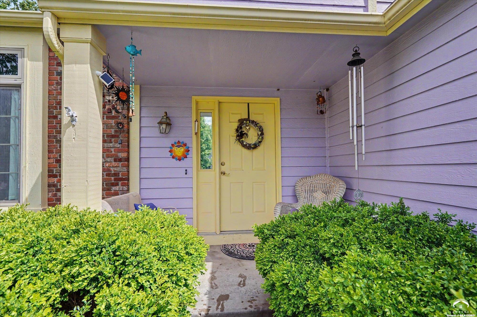 2408 Oxford Road Lawrence, KS 66049 - Photo 5 of 43
