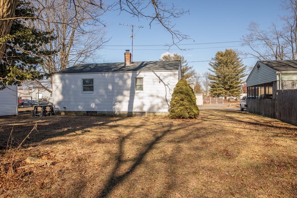151 Switzer Avenue Springfield, MA 01109 - Photo 23 of 24 Gallery Image 23