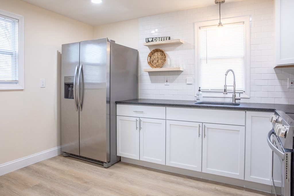 151 Switzer Avenue Springfield, MA 01109 - Photo 7 of 24 Gallery Image 7