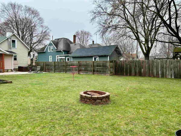 $224,900 | 724 West Oklahoma Street, Appleton, WI 54914