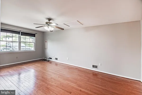 $2,800 | 9 Warren Drive, Newark, DE 19702
