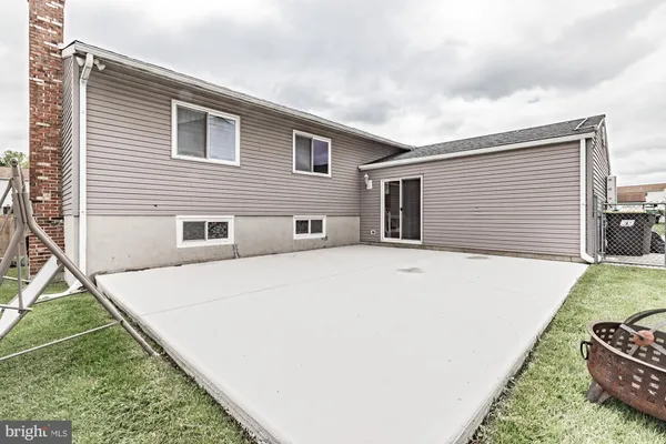 $2,800 | 9 Warren Drive, Newark, DE 19702