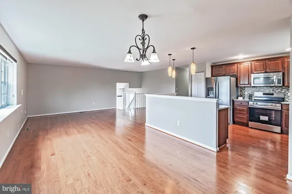 $2,800 | 9 Warren Drive, Newark, DE 19702