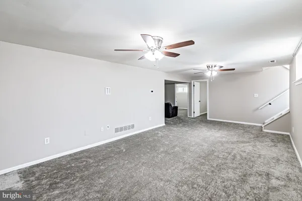 $2,800 | 9 Warren Drive, Newark, DE 19702
