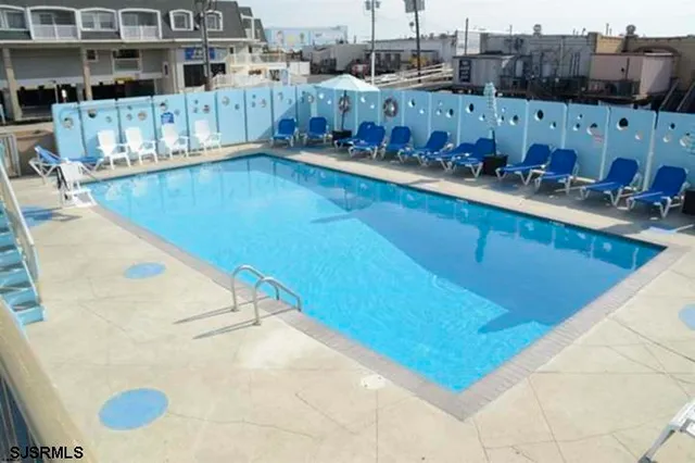 $308,900 | 870 East 7th Street, Unit 215, Ocean City, NJ 08226